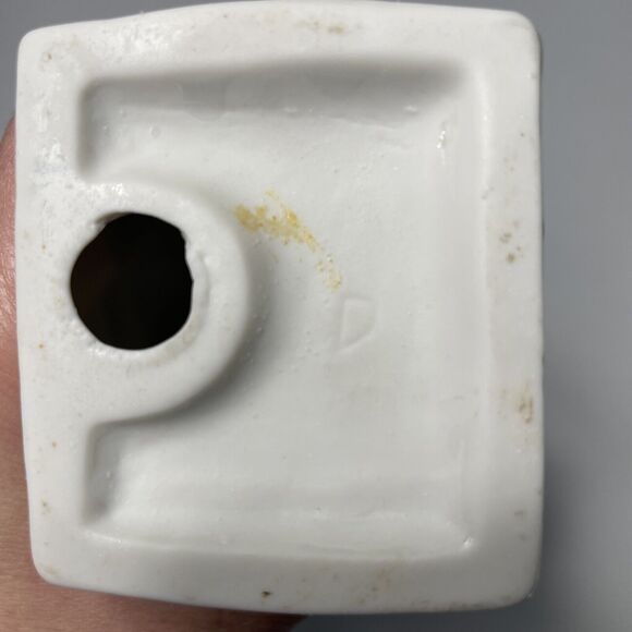 Loving Couple Figurine Statue Boy and Girl Porcelain Romantic Marked D Letter - Picture 8 of 10